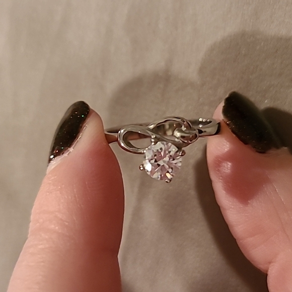 Cubic zirconia stainless steel ring - Picture 4 of 5